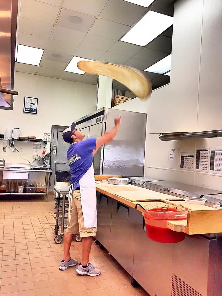 best hand tossed pizza in Clemmons